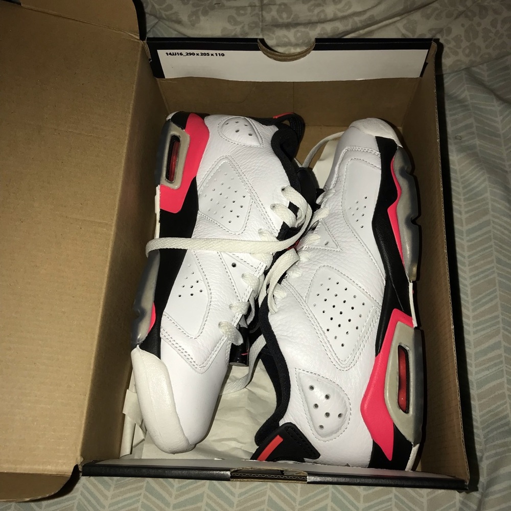 Air Jordan Retro 6